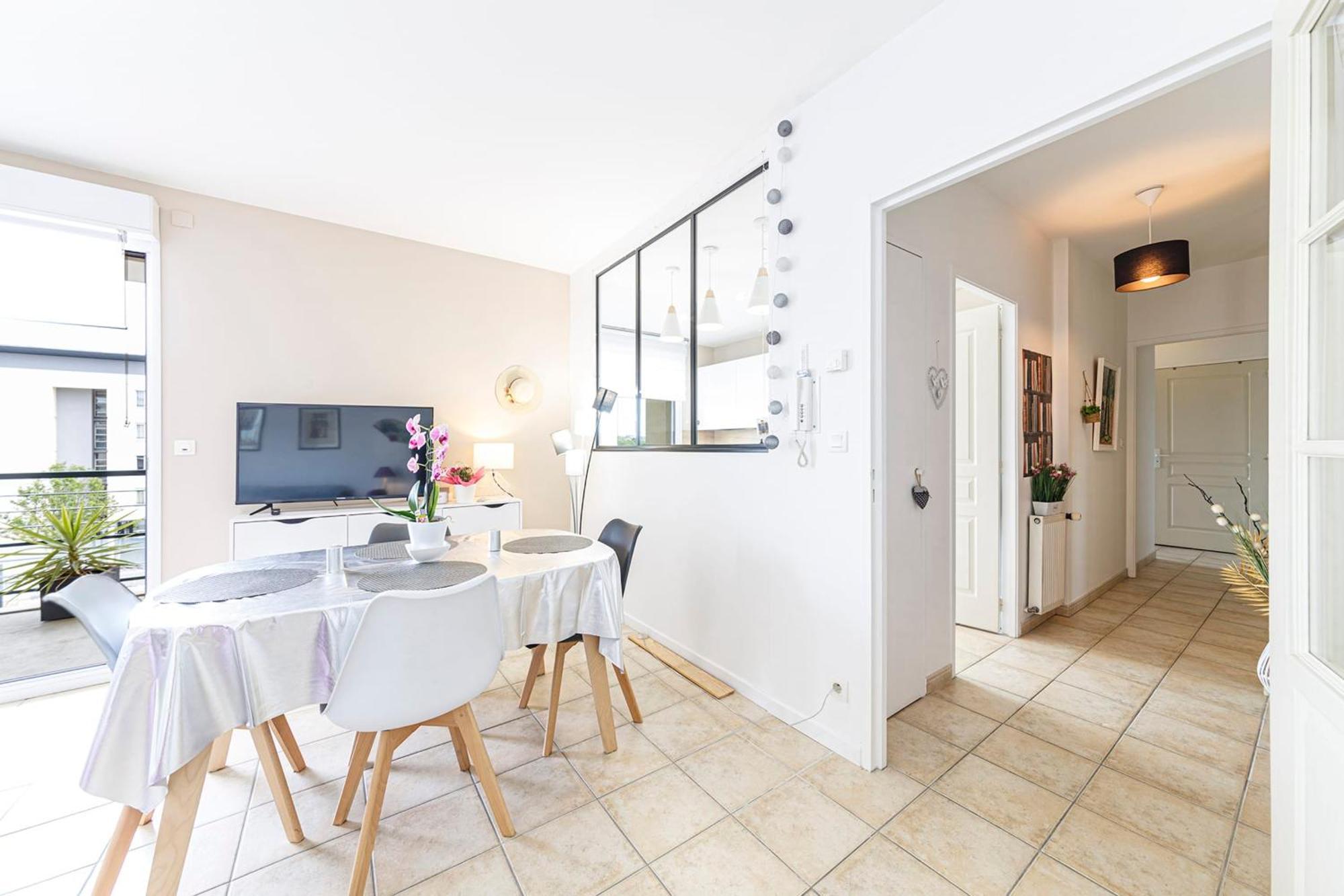 Apartamento L'Aragon Wifi Balcon Vue La Maine Angers Exterior foto